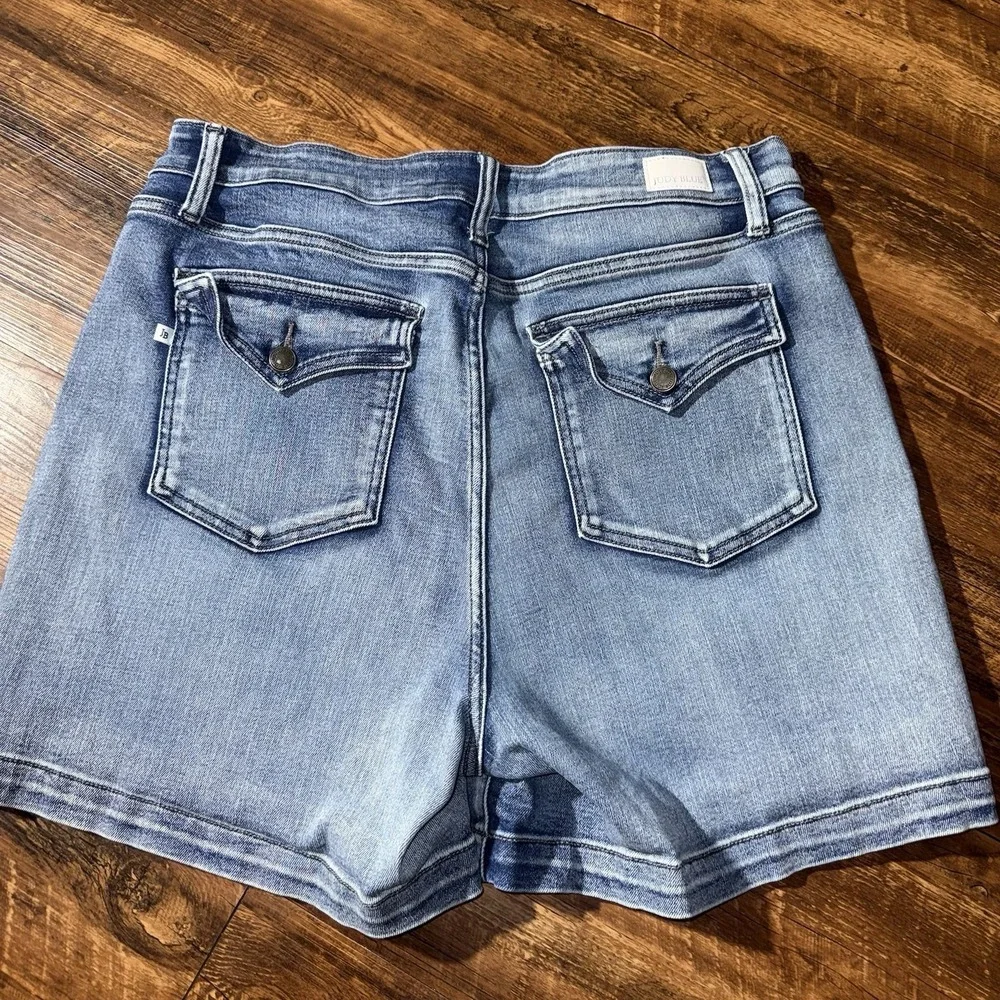 Judy Blue 2XL Women's High Contrast Flap Pocket Jean Shorts